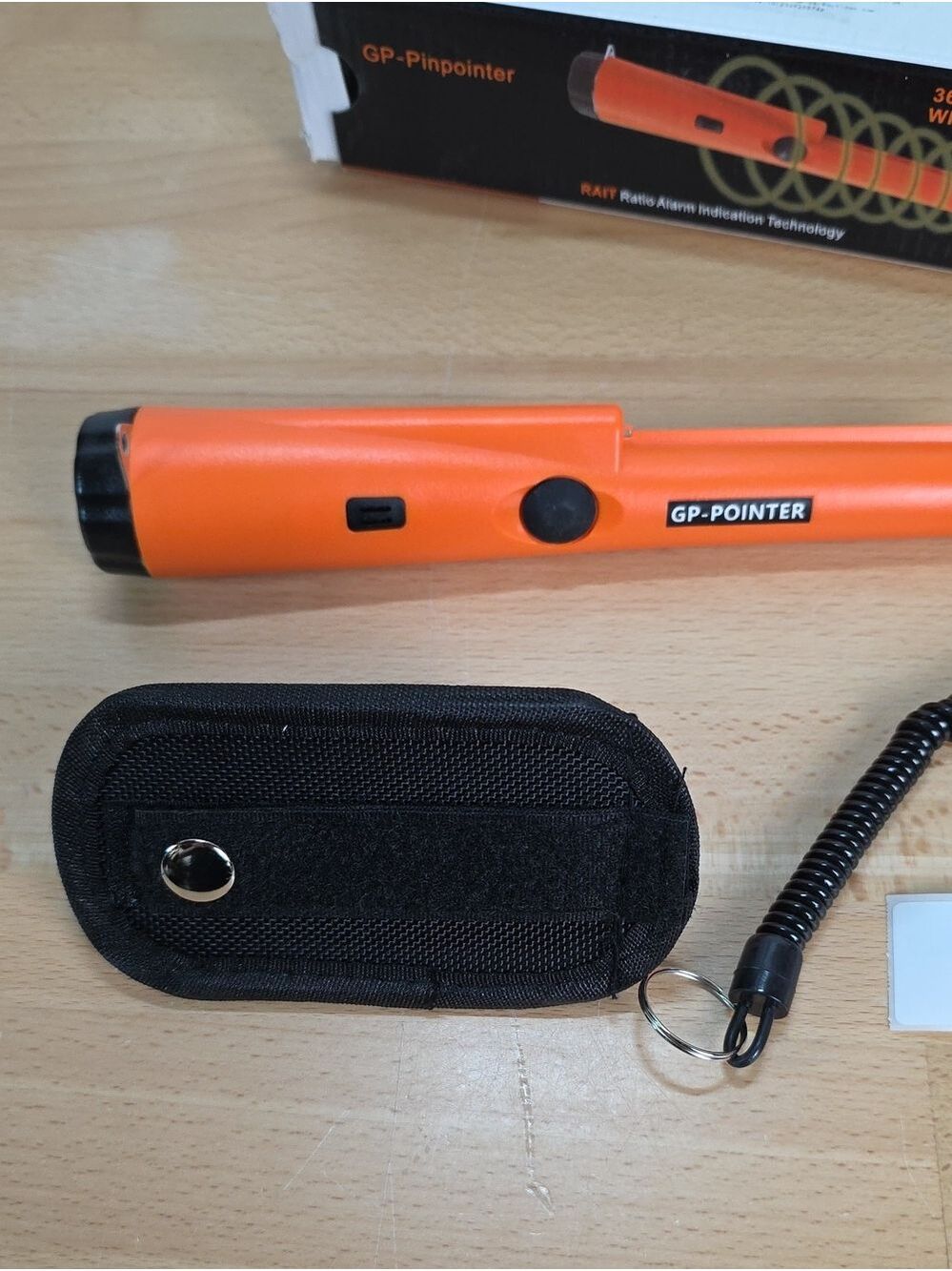 GP-POINTER Orange Metal Pinpointer Detector - Picture 6 of 7